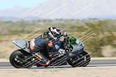 media/Dec-04-2025-Racers Edge (Thu) [[5ebc9f124d]]/3-B Group/5-Session 2 Turn 2 inside Speed Pans/